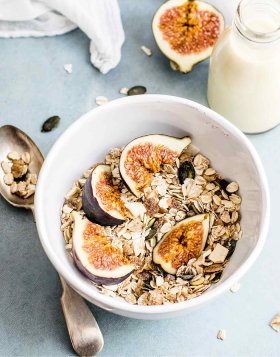 Overnight oats with figs and honey recipe img 2 2